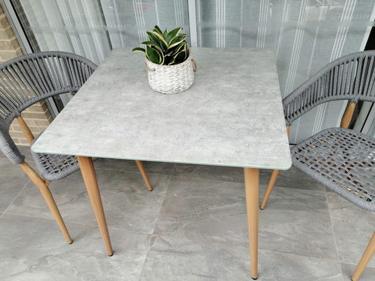 Comedor de Exterior Zarga, Gris, Incluye Dos Sillas Gris